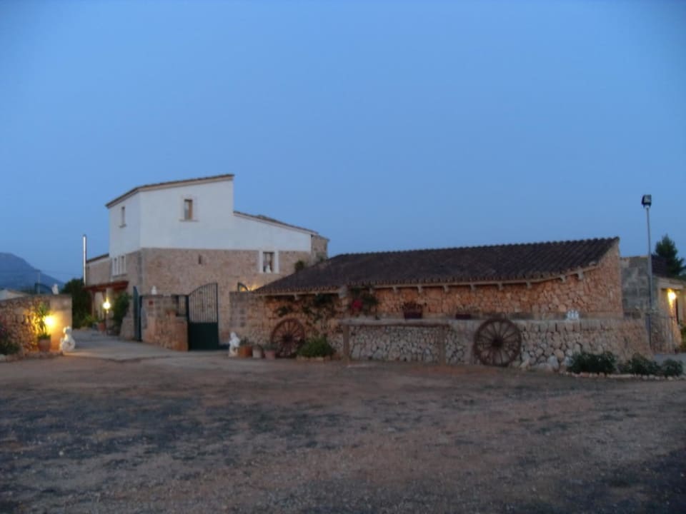Die Finca vom vorderen Hof Hotel Finca Can Paulino