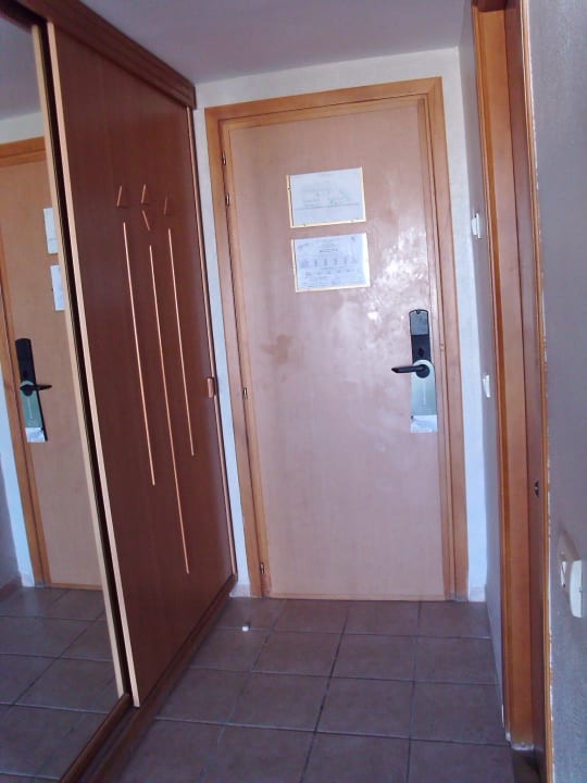 Zimmertür , mochte man kaum anfassen Hotel Djerba Resort