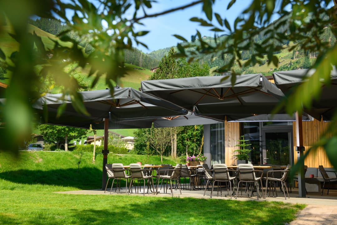Gartenanlage Hotel Bergzeit Nalin-Prommegger