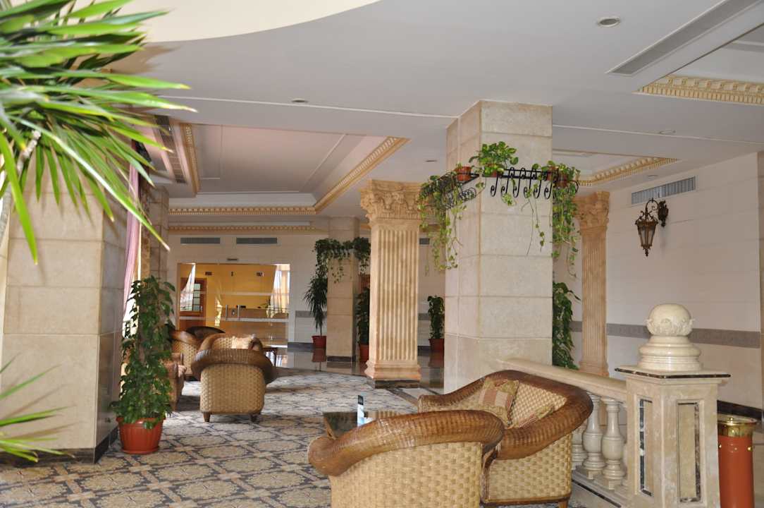 Lobby Titanic Beach Spa & Aqua Park