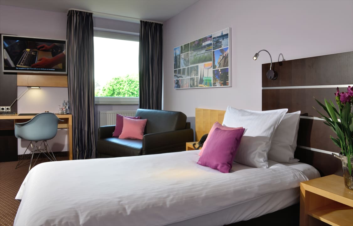Zimmer Hotel UHU Köln
