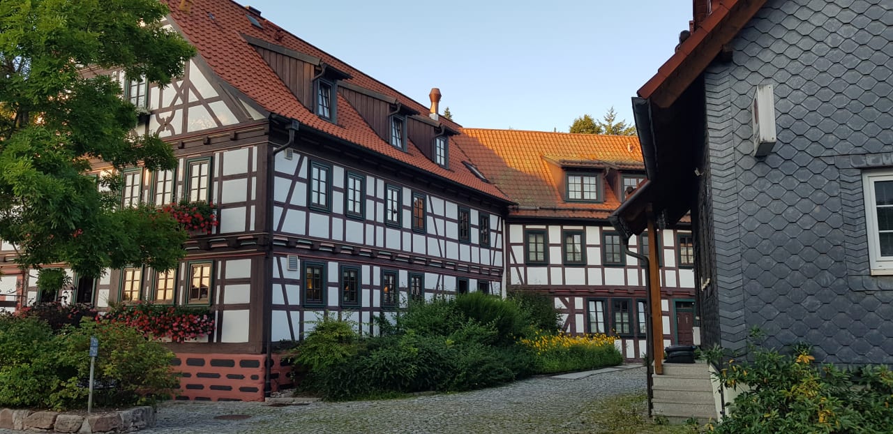 Außenansicht Hotel & Gasthaus Goldener Hirsch