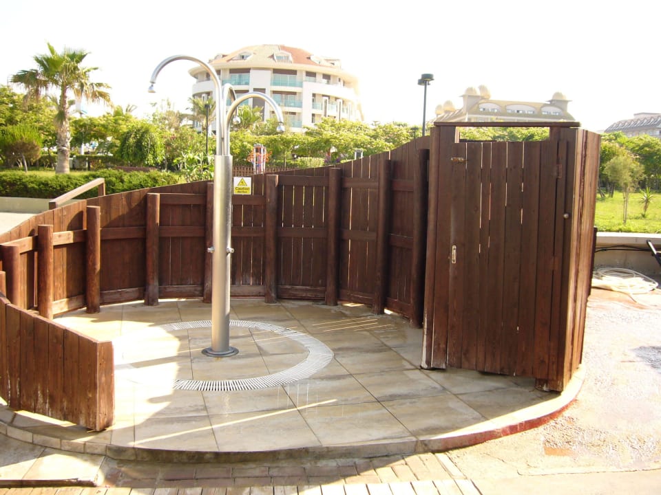 Dusche mit Umkleidekabine am Strand Sunis Evren Beach Resort Hotel & Spa