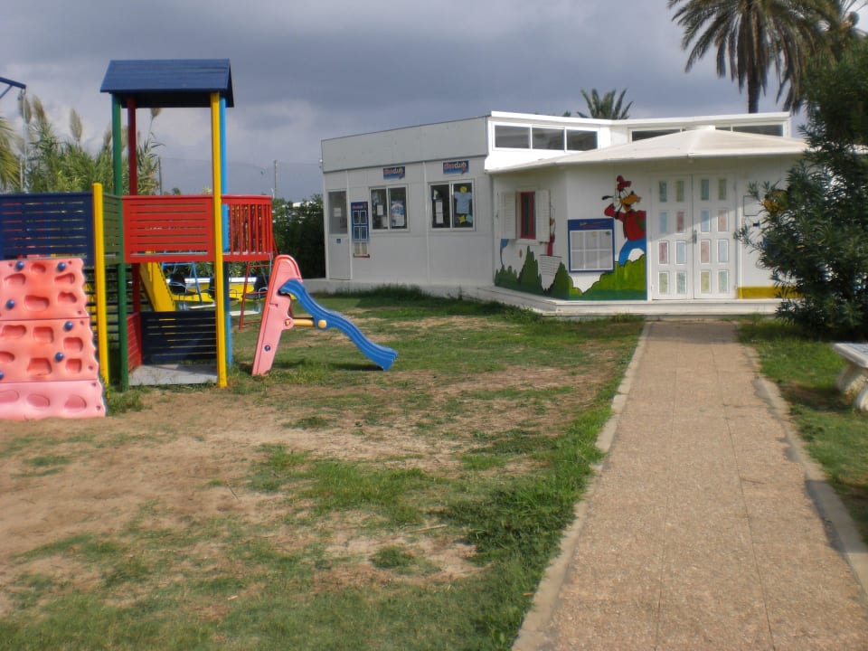 Spielplatz Hotel El Mouradi Skanes Beach