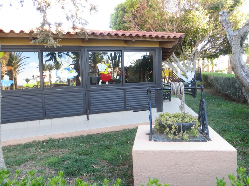 Ein Rundgang durch die Gartenanlage Anissa Beach & Village