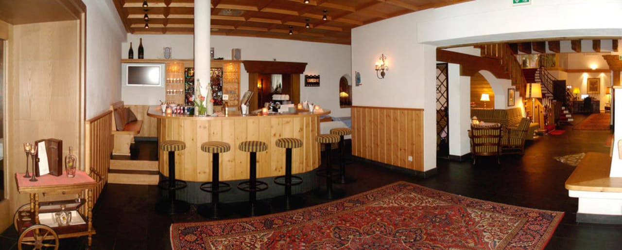 Bar und Eingangsbereich Hotel Inntaler Hof
