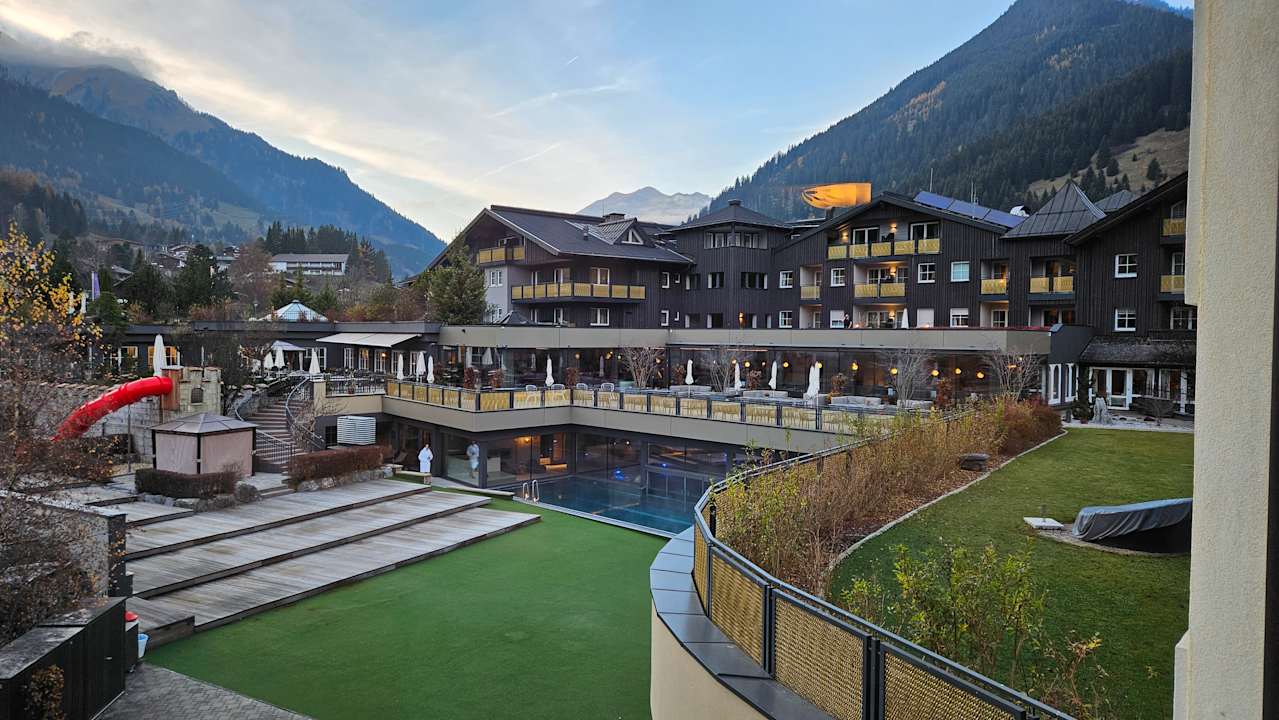 Ausblick Alpenrose - Familux Resort