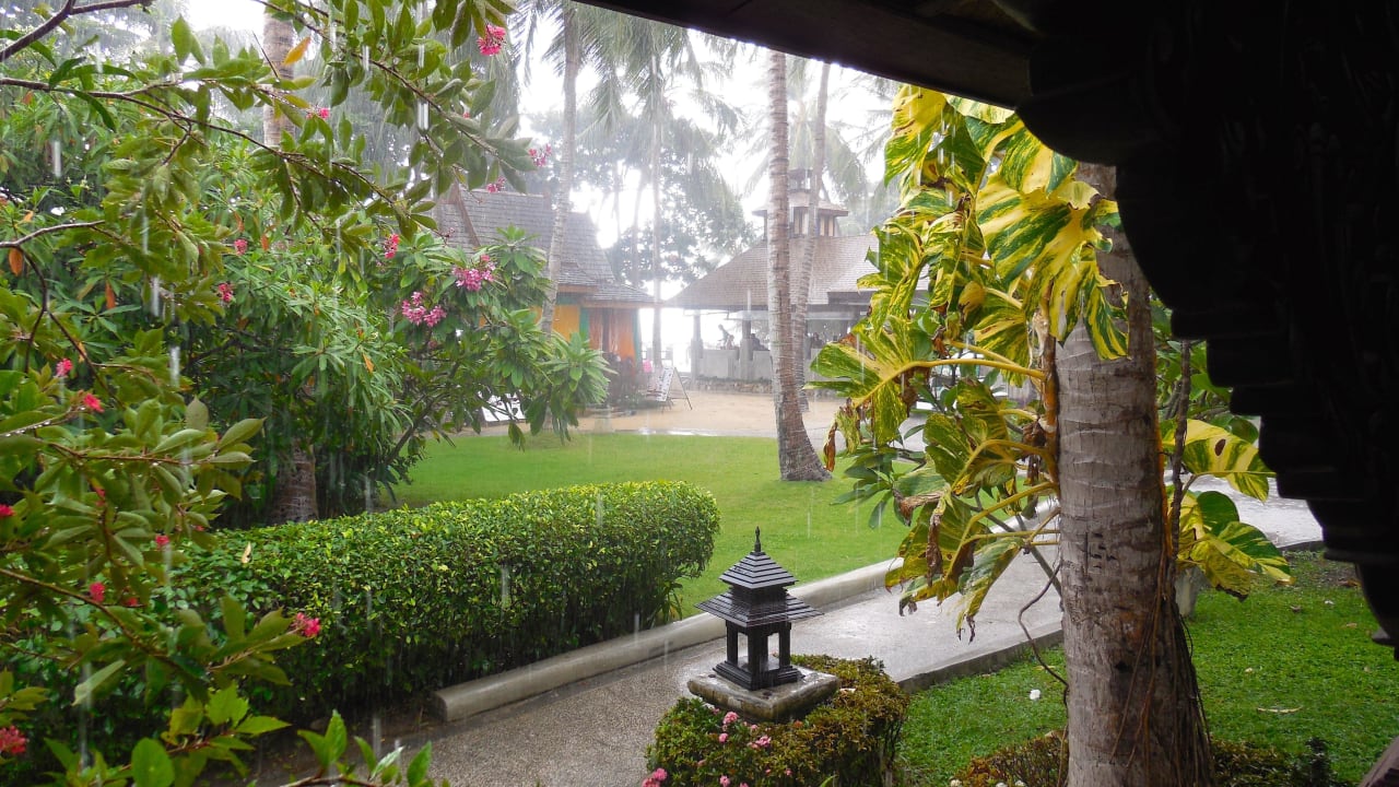 Auch bei schlechtem Wetter sehr schön The Fair House Beach Resort