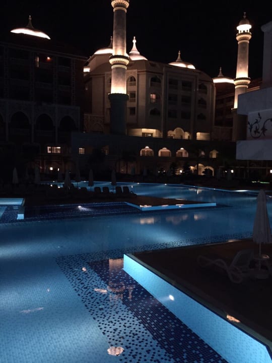 Pool Royal Taj Mahal Hotel