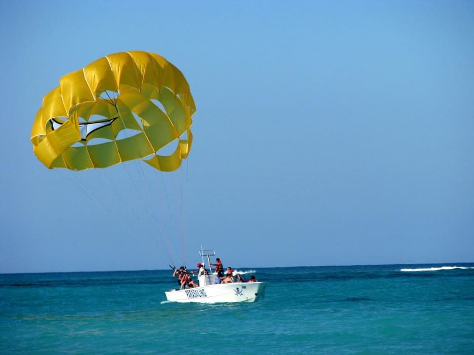 Paraseling Grand Palladium Select Bávaro Resort & Spa