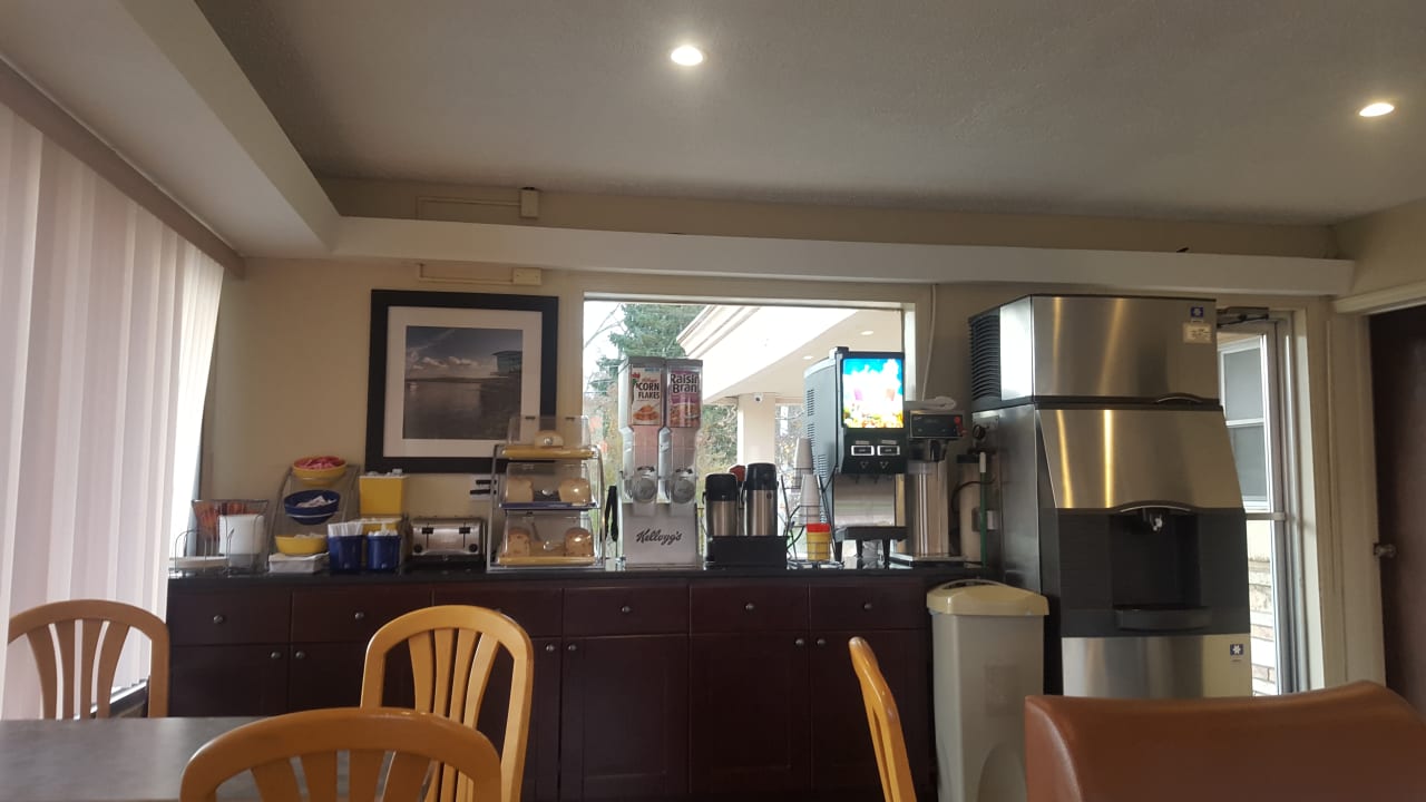 Lobby Hotel Americas Best Value Inn