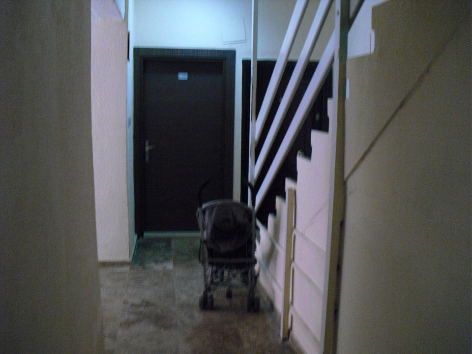 Nebngebäude Flur Acar Hotel