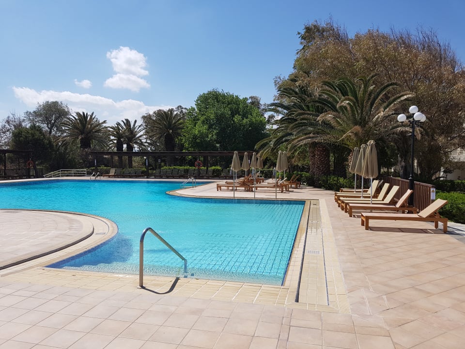 Pool Apollonia Beach Resort & Spa