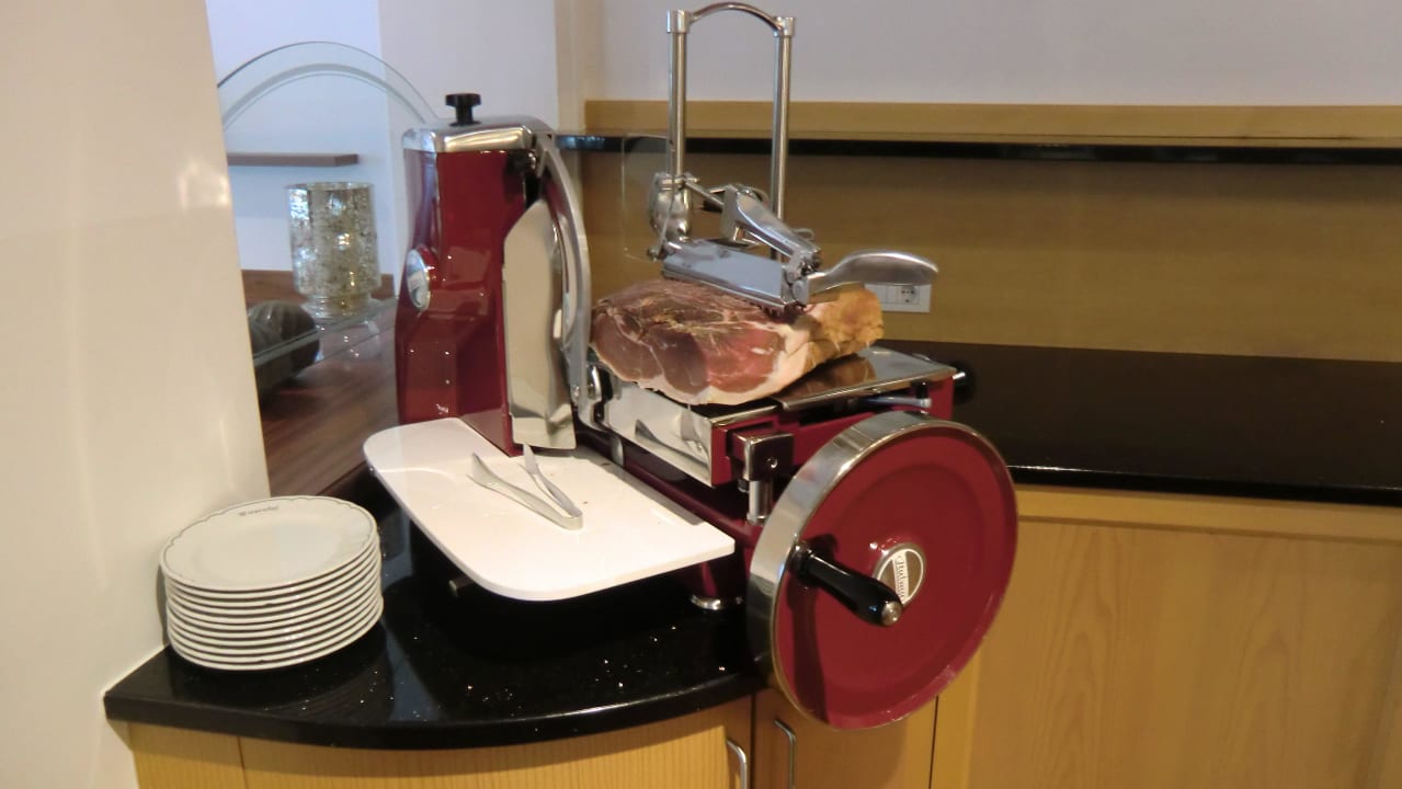 Aufschnittmaschine Hotel Wiesenhof Garden Resort