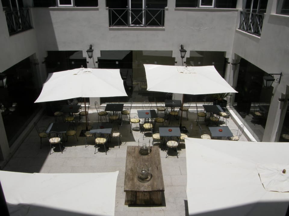 Innenhof Hotel M'Ar de Ar Muralhas