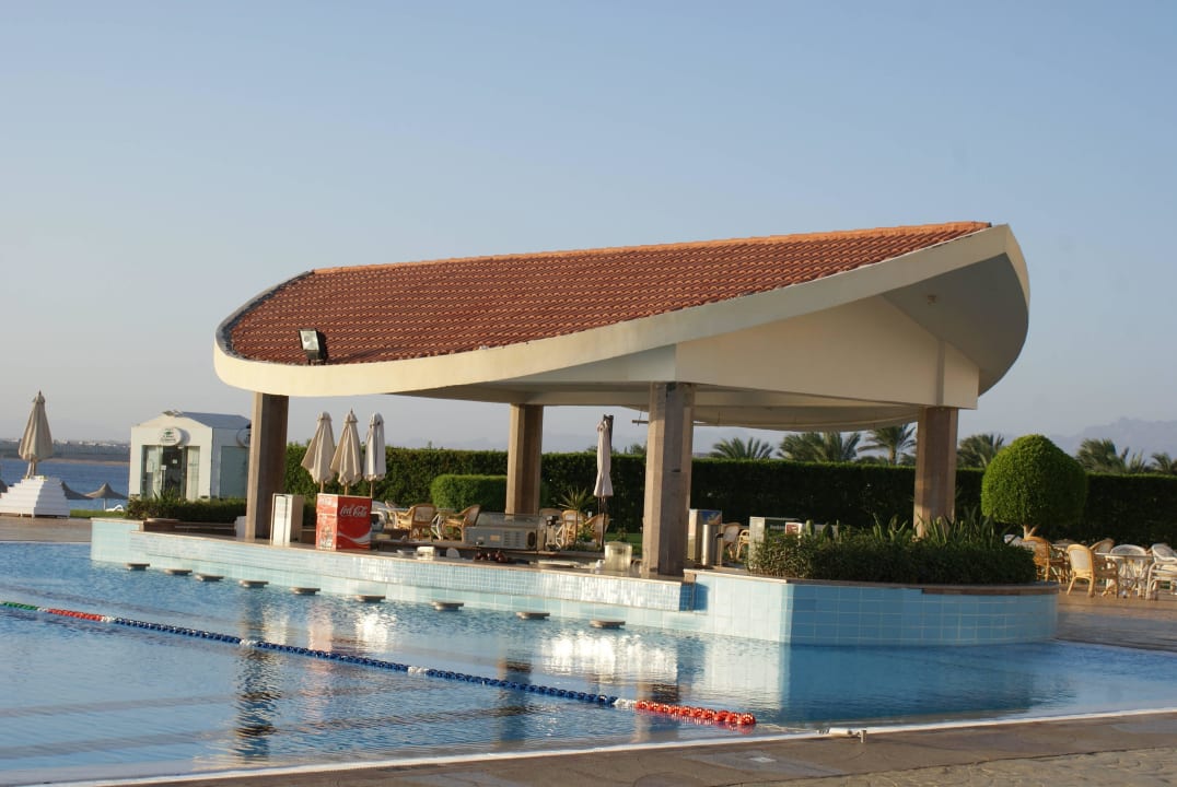Poolbar Old Palace Resort Sahl Hasheesh