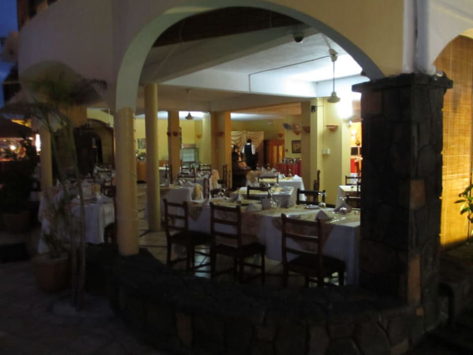 Feines Abendessen Gold Beach Resort