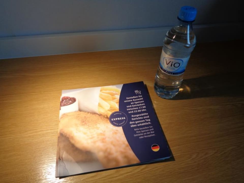 Zimmer Holiday Inn Express Frankfurt - Airport