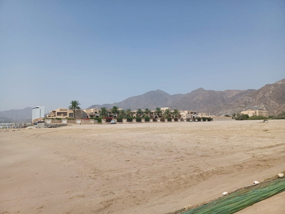 Strand Miramar Al Aqah Beach Resort