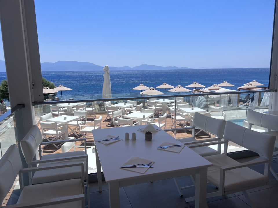 Gastro Dimitra Beach Hotel & Suites
