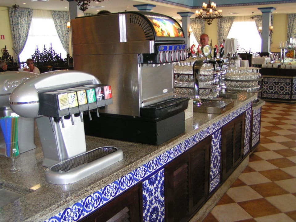 Getränketheke im Hauptlokal Hotel Riu Chiclana