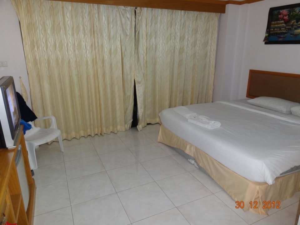 Großes Bett Andaman Guesthouse