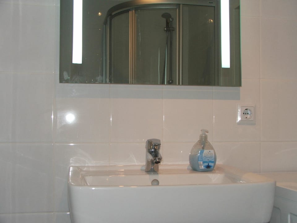 Badezimmer Apartment24 Schoenbrunn - Hasenhutgasse 9 & Schwenkgasse 16