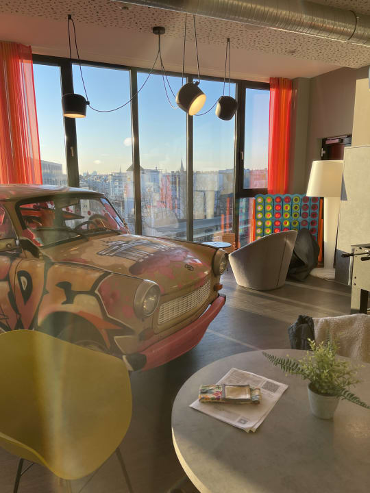 Gastro Holiday Inn - the niu, Hide Berlin Friedrichshain