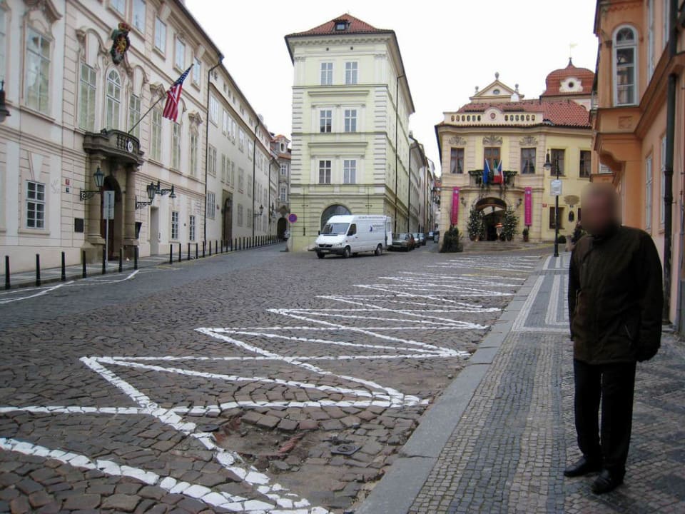 Hotel on the right Residence Hotel Alchymist