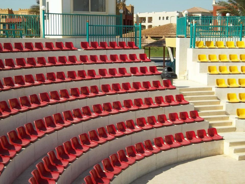 Amfiteatr Hotel Titanic Palace