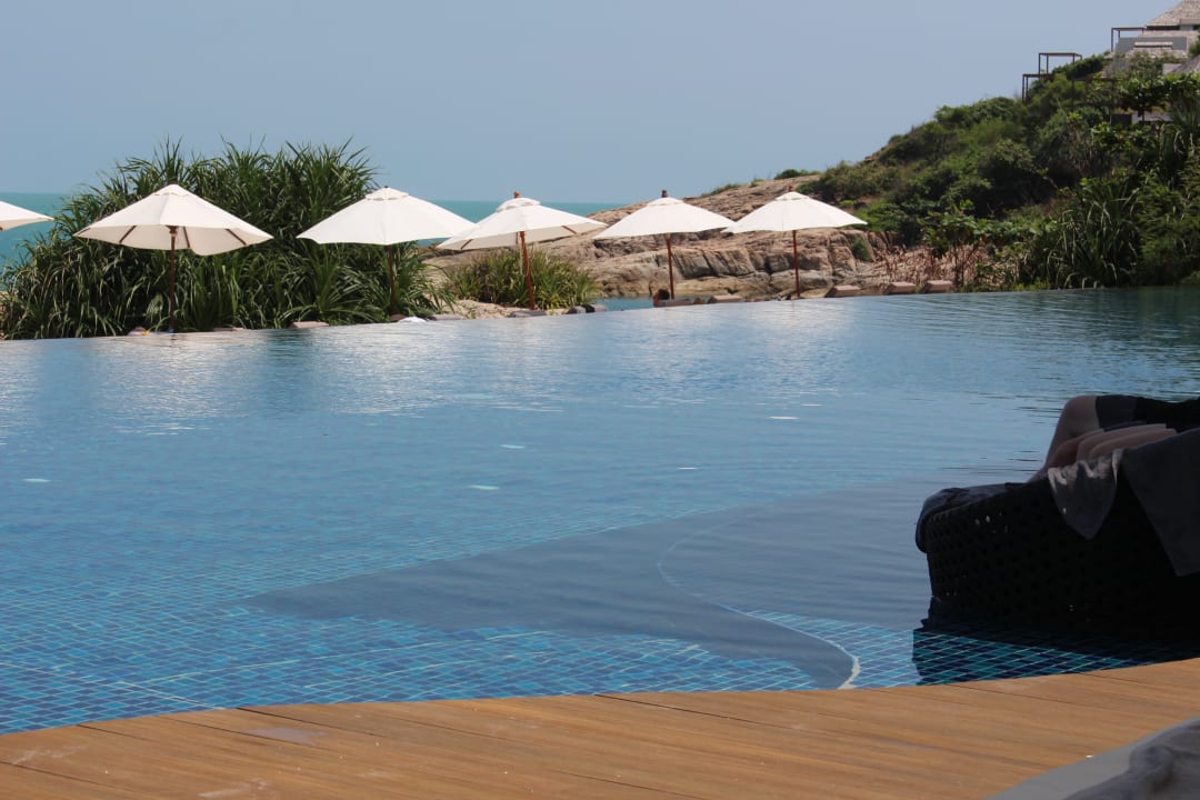 Pool The Ritz-Carlton, Koh Samui