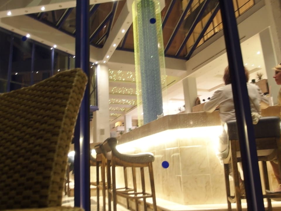 Mainbar im Hauptgebäude Kresten Palace Hotel