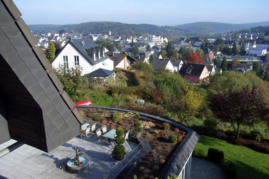 Blick auf Daun am Morgen Hotel Panorama