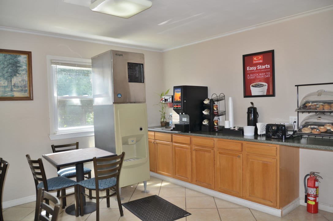 Lobby Econo Lodge Sturbridge