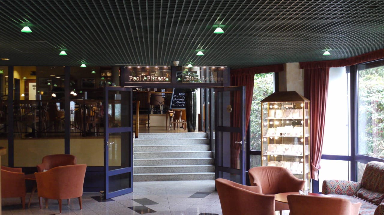 Vom Eingang zur Bar Hotel Bredeney