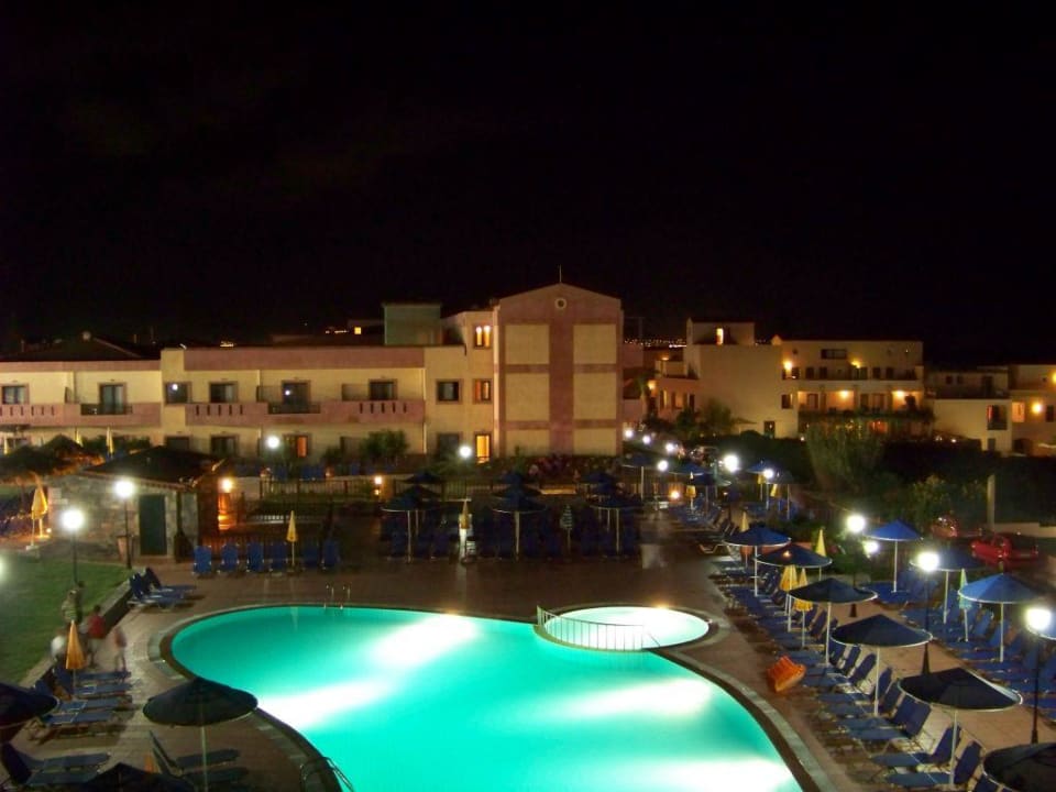Vasia Beach bei Nacht Vasia Resort & Spa