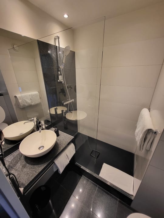 Zimmer Motel One Köln Waidmarkt