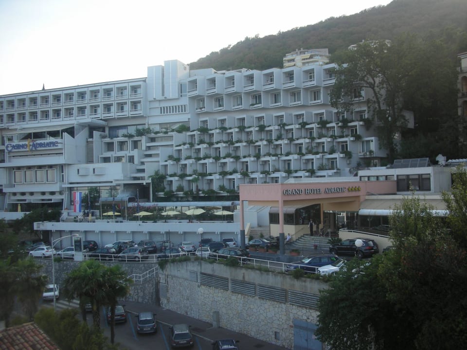 Widok od ulicy Hotel Istra - Liburnia