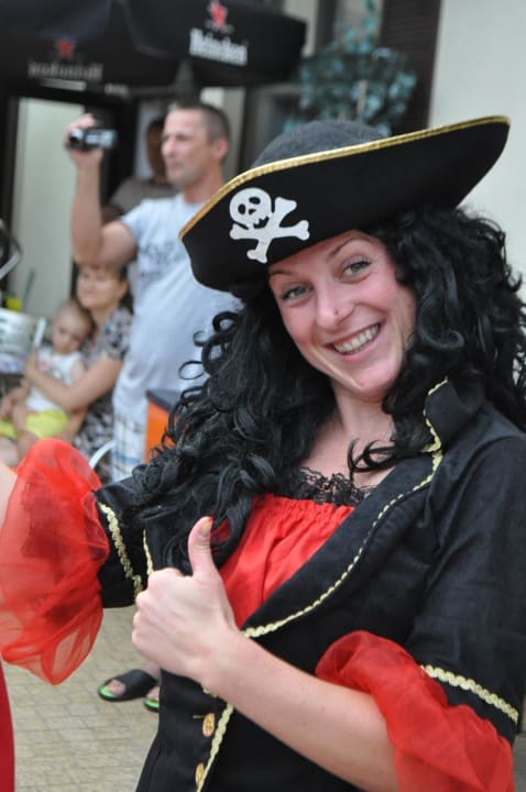 Pani Animatorka Kompleks Wypoczynkowy Arena Słońca