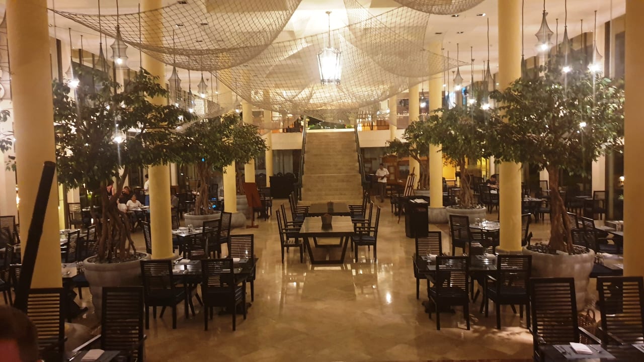 Gastro Hotel Angsana Bintan