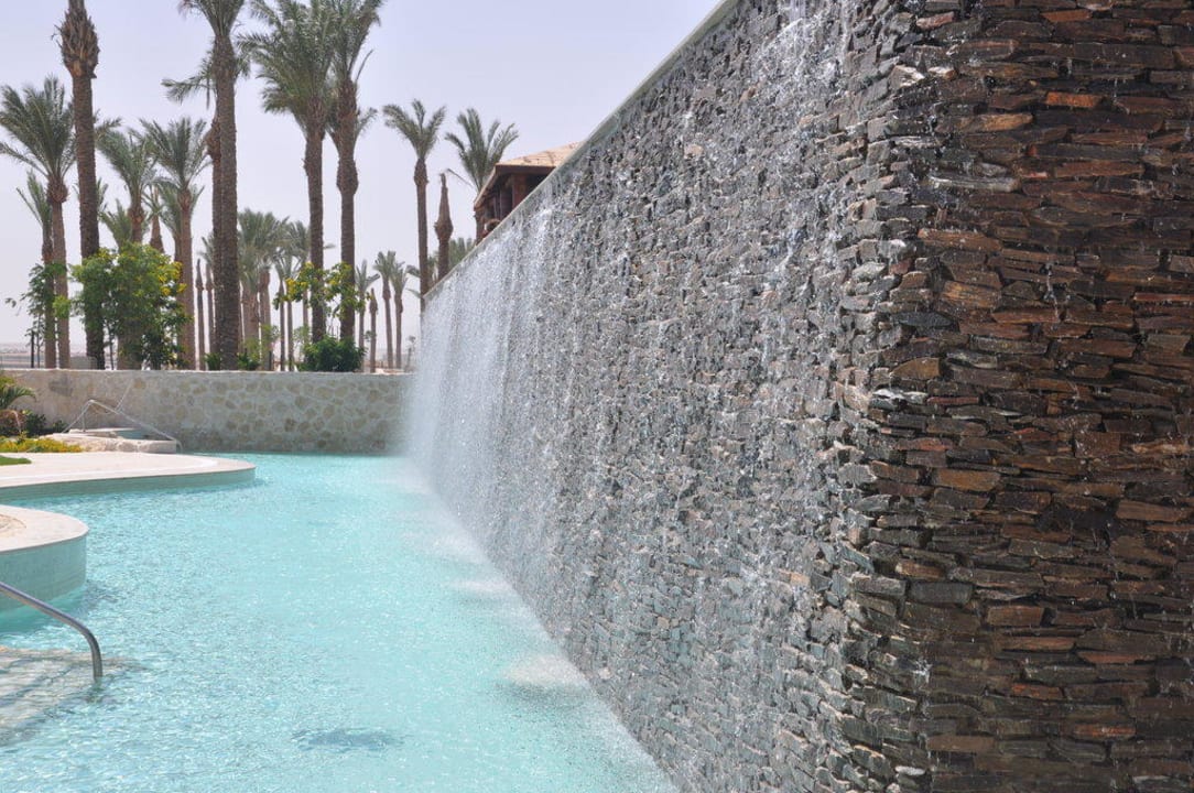 Wasserfall am Poolüberlauf Makadi Spa - Adults only