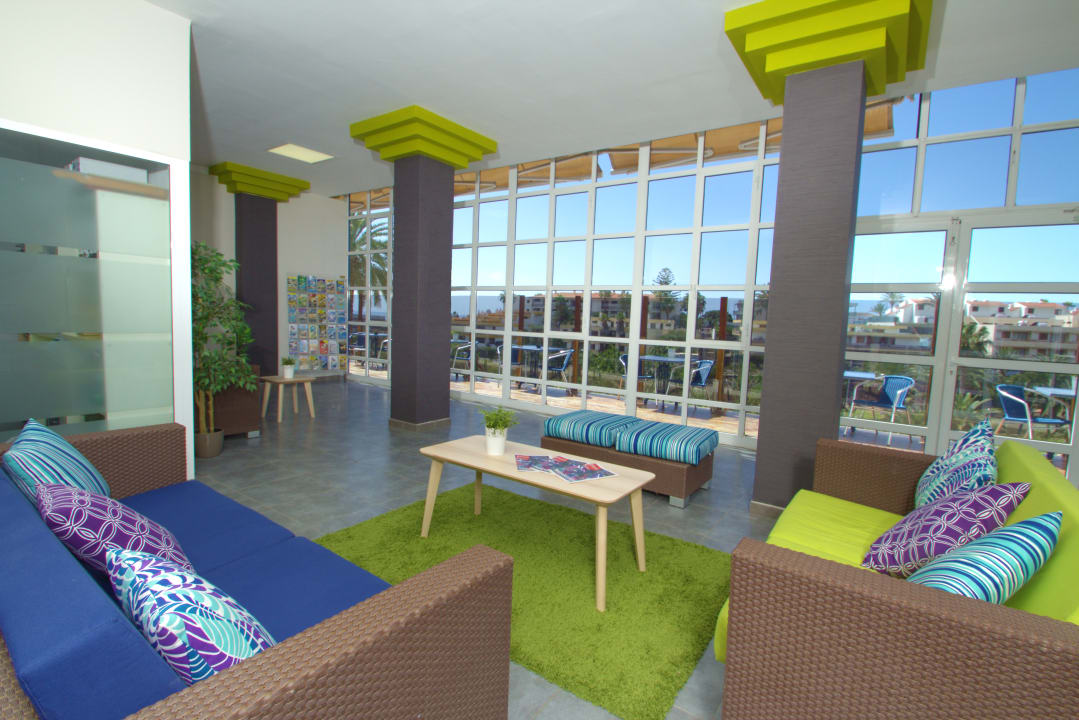 Lobby Hotel New Folias