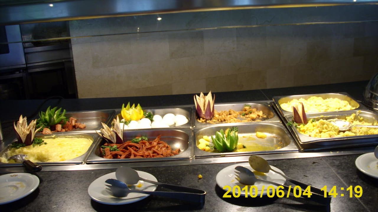 Auswahl am Frühstücksbuffet TRS Turquesa Hotel - Adults only