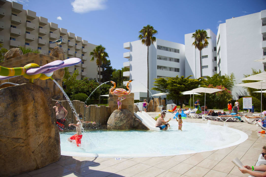 Splash Pool Globales Maioris