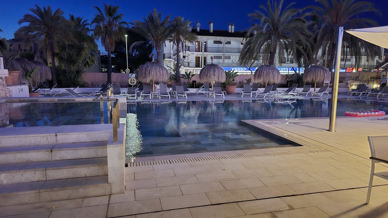 Pool Hotel Bahia del Sol