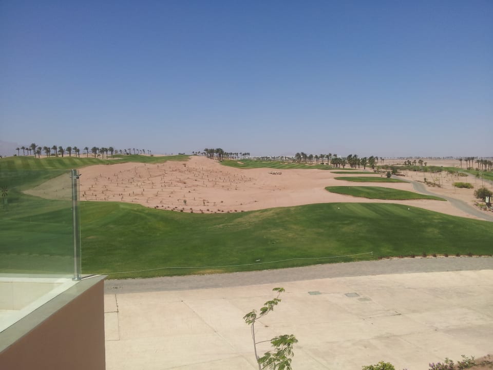 Der schöne Aussicht auf den Golfplatz Steigenberger Makadi Hotel - Adults only