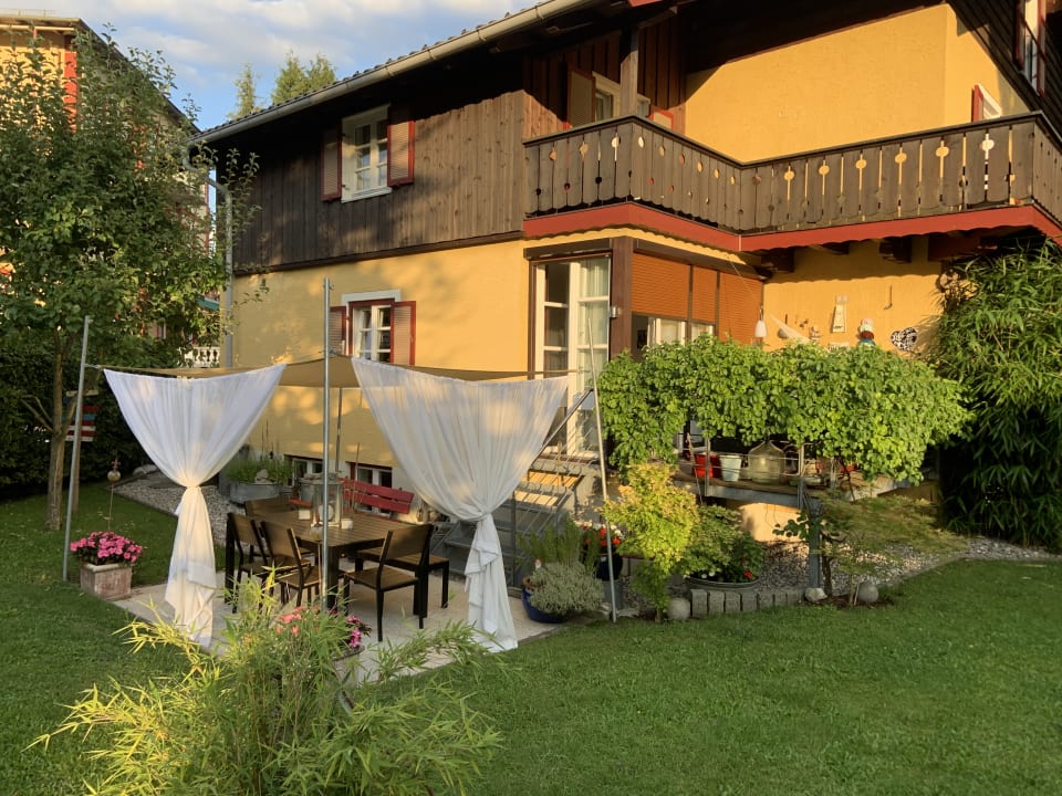 Gartenanlage Landhaus luise fly in & sleep