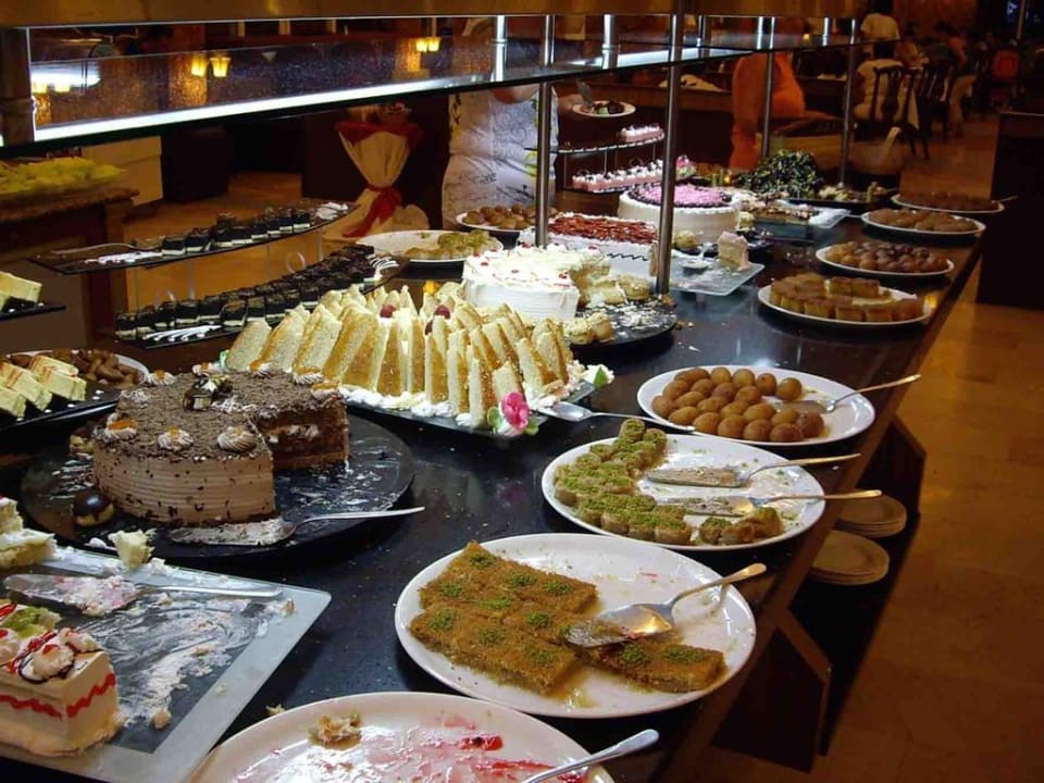 Buffet für Naschkatzen Botanik Hotel & Resort