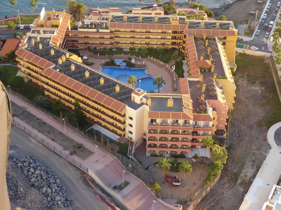 Hotel aus Sicht vom Paraglieder HOVIMA Jardin Caleta