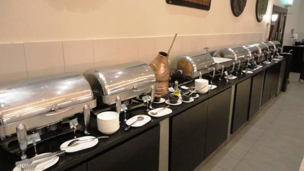 Breakfast buffet Holiday Inn Resort Dead Sea